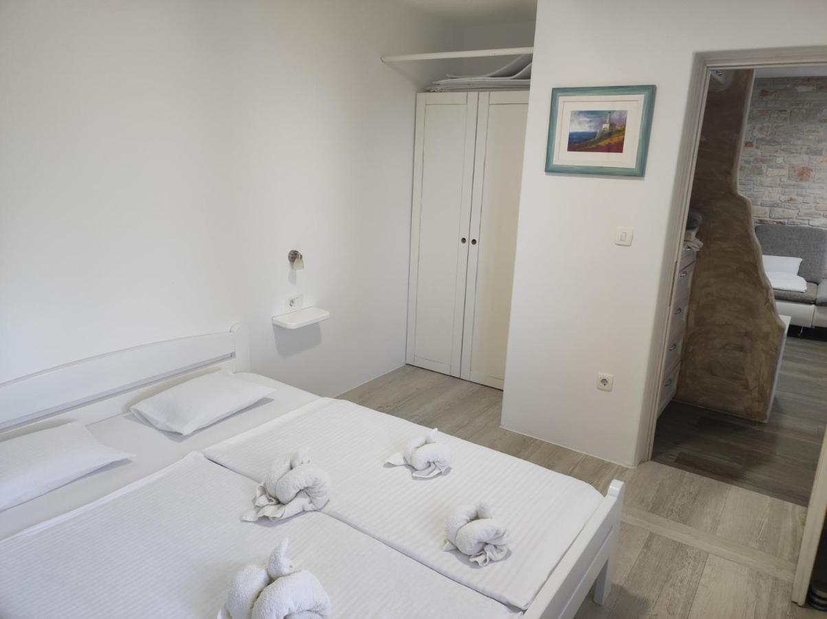 Luxury Apartment Alba With Pool Kanfanar Eksteriør bilde
