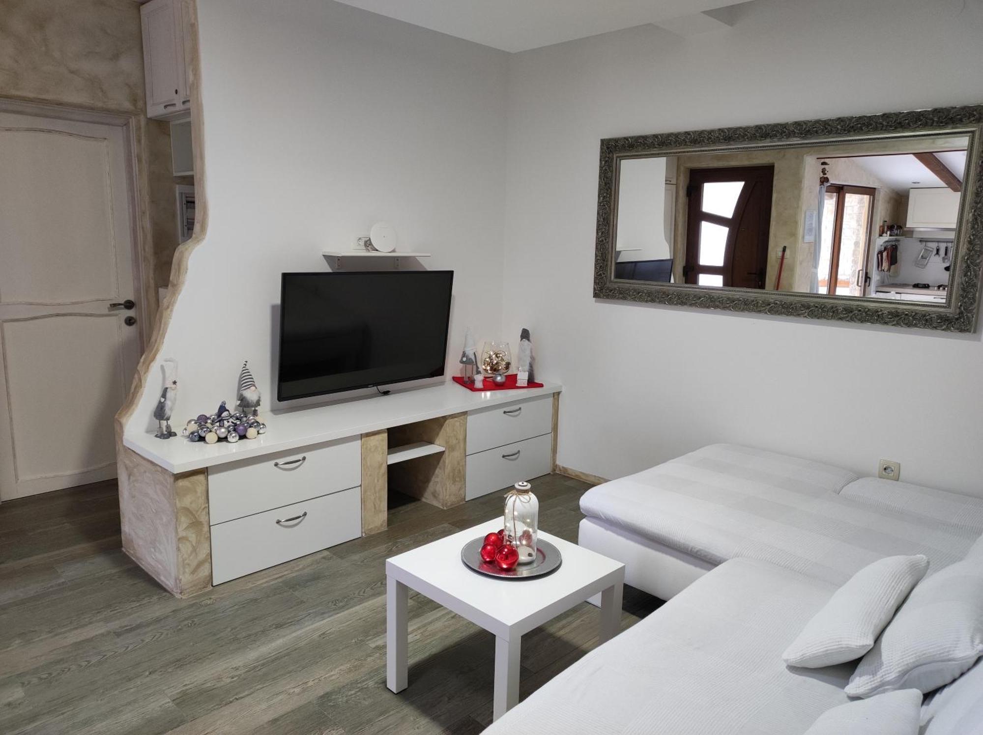 Luxury Apartment Alba With Pool Kanfanar Eksteriør bilde